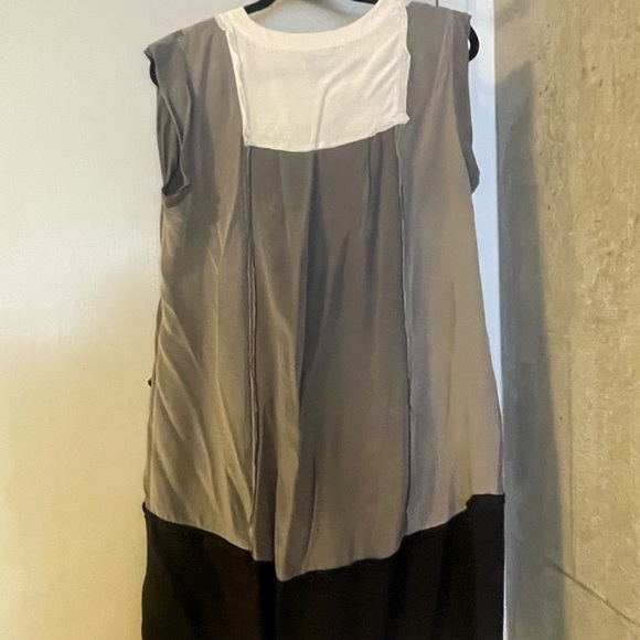 SALE: BCBG Dress - Picture 2 of 3